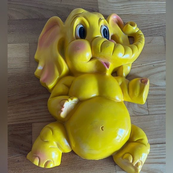 Vintage Pair of Yellow Homco Elephant Decor - 1970s - Picture 4 of 5